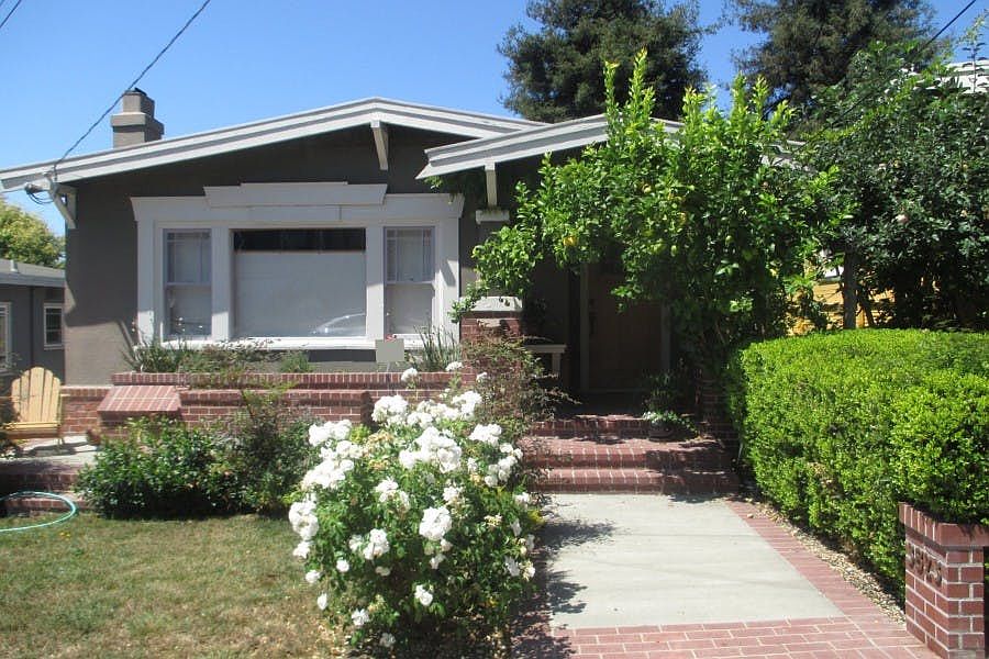 1st image of 3823 Elston Ave