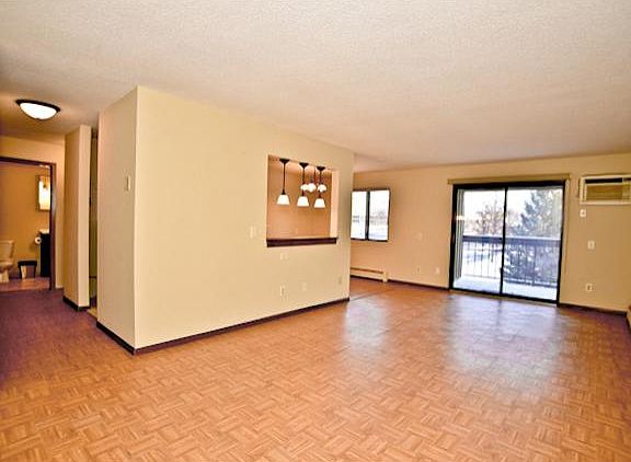 5th image of 4101 Parklawn Ave APT 224
