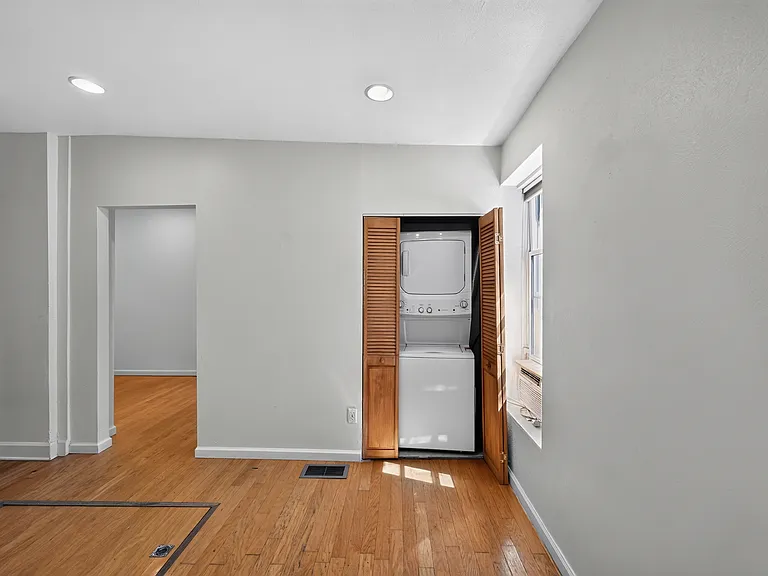 2136 N Lafayette St #2136 — Photo 13