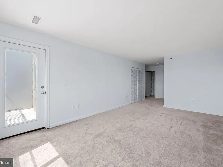 2702 Lighthouse Point E #E-738 — Photo 29