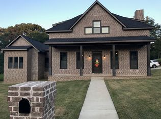 2300 Valley Dr, Searcy, AR 72143