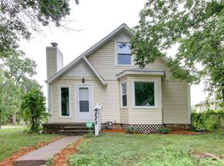 4220 W 47th Ter, Roeland Park, KS 66205