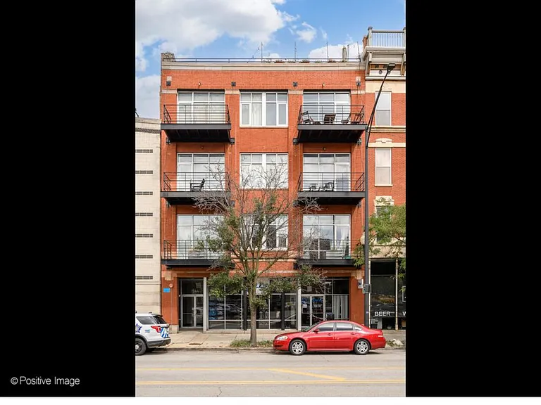 1344 W Madison St #302 — Photo 17