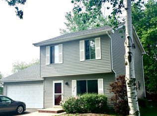 272 Westbrook Cir, Naperville, IL 60565