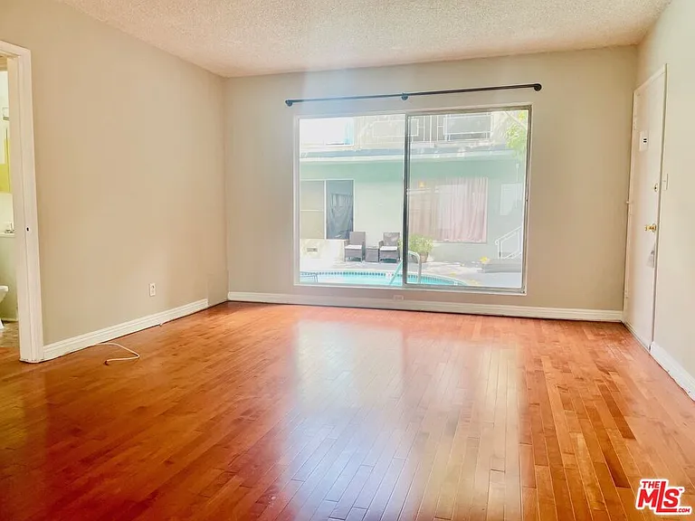 941 N San Vicente Blvd #2 — Photo 2