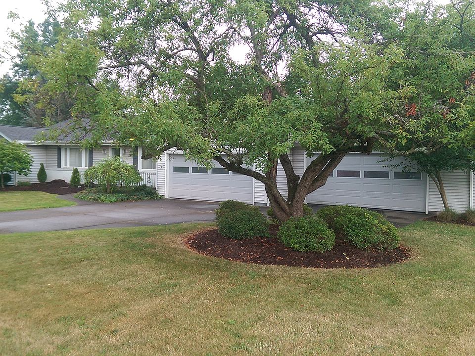 1st image of 151 Mill Run Dr