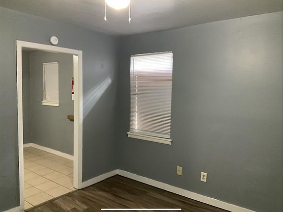 4th image of 1344 Hyde Park Blvd #1