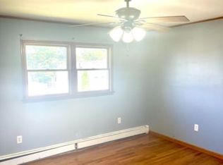 317 12th St, West Babylon, NY 11704
