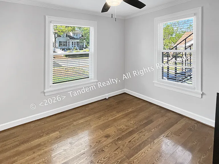 2228 Ashwood Ave #B — Photo 8