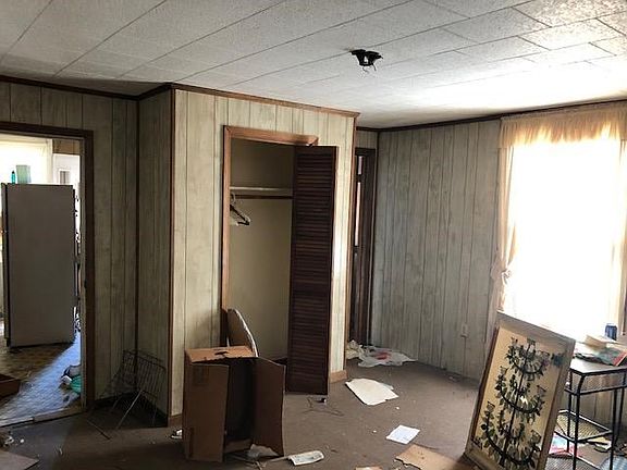 3rd image of 700 S Goldsboro St