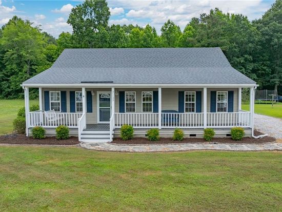 31133 Colosse Rd, Carrsville, VA 23315