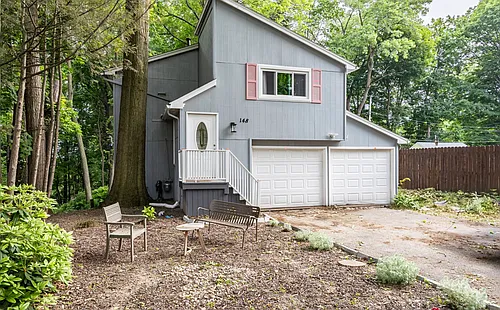 148 Chestnut Hill Dr Photo 1