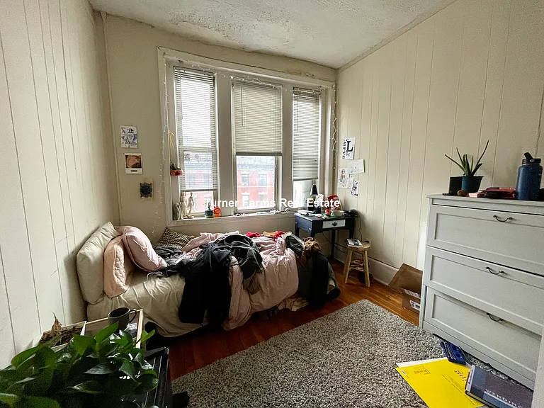 881 Huntington Ave #10 — Photo 7
