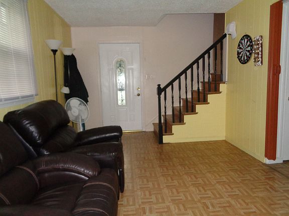 5th image of 214 Croydon Ave