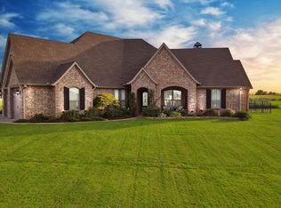 9688 Whispering Creek Ter, Grandview, TX 76050