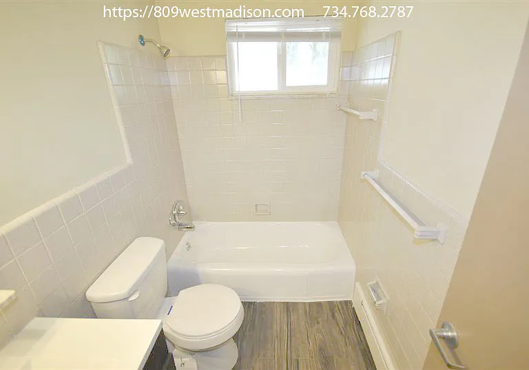 809 W Madison St #6034757 — Photo 4