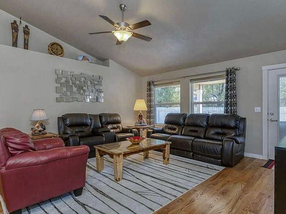 3rd image of 4594 N Zion Park Ave