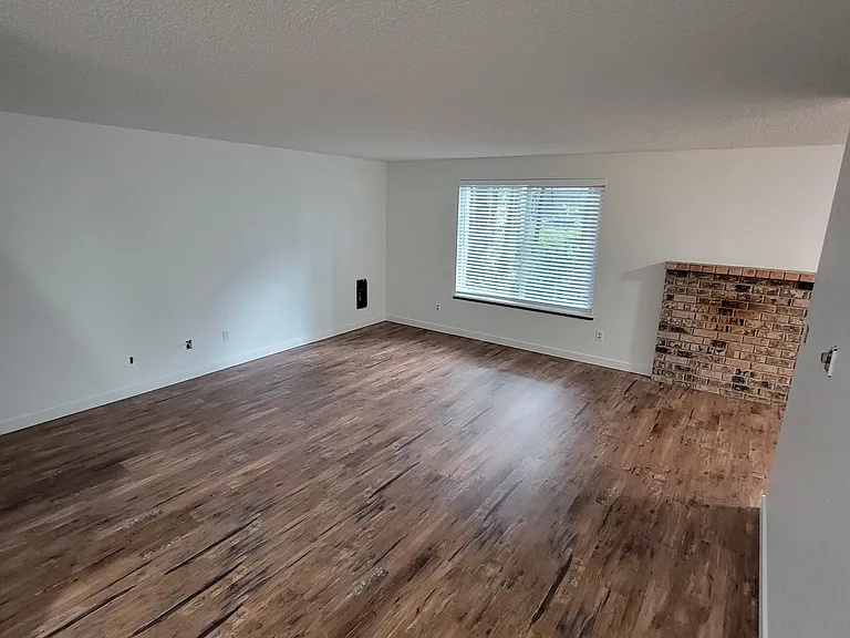 2005 Porta Ct NW — Photo 8