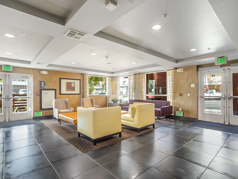 21301 Erwin St #526 — Photo 4