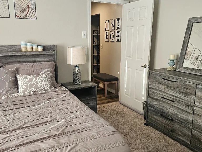 Lola Dr — Photo 15