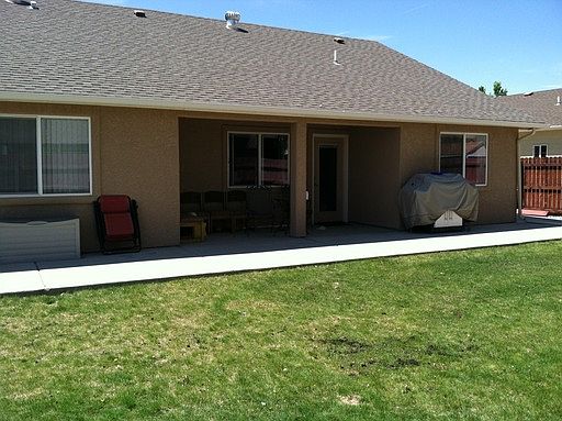 2nd image of 696 Comstock Dr