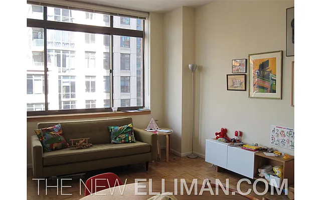 Rented by Douglas Elliman | media 6