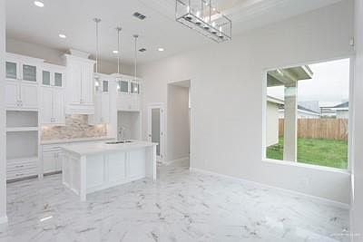 4th image of 217 Stella Dr