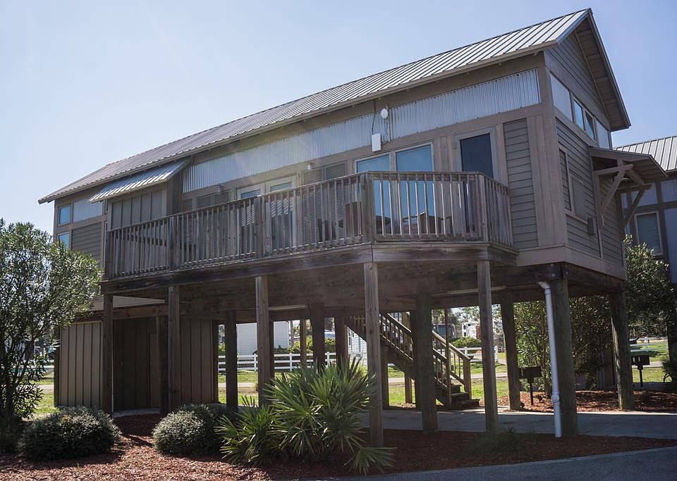 1st image of 106 Haven Ct #106