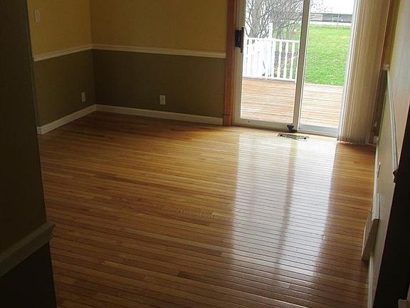 2nd image of 33882 Willowick Dr