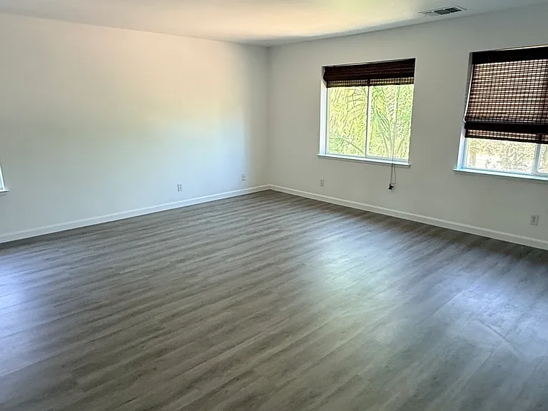 2337 N Silvervale St — Photo 18