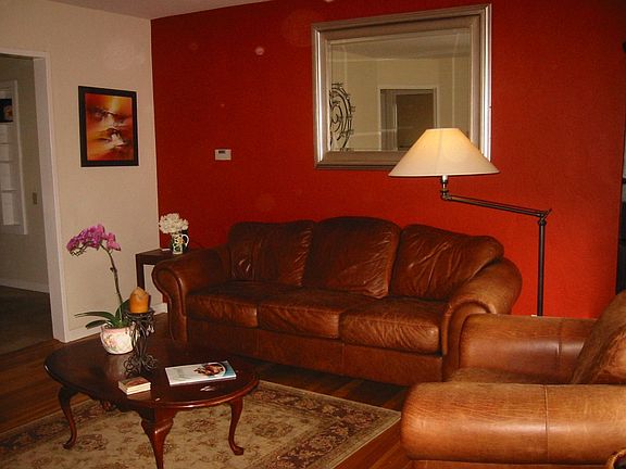 5th image of 363 Stowell Ave
