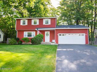 86 Hathorn Blvd, Saratoga Springs, NY 12866