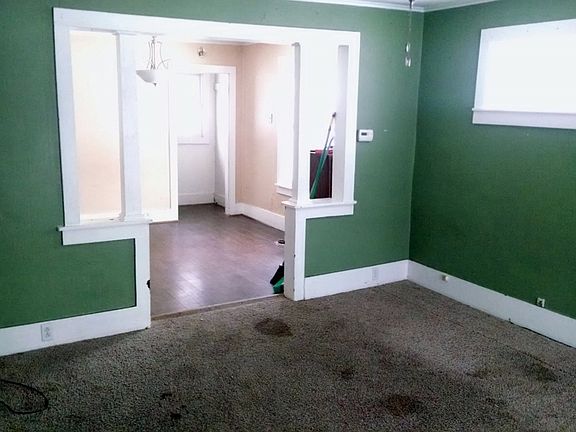 3rd image of 1138 Marquette Ave