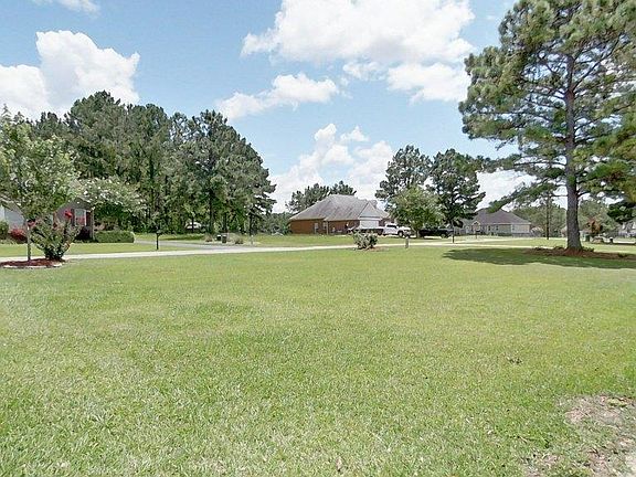 4th image of 107 Andee Way