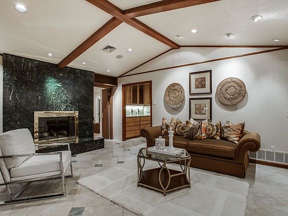 3rd image of 7206 Briarmeadow Dr