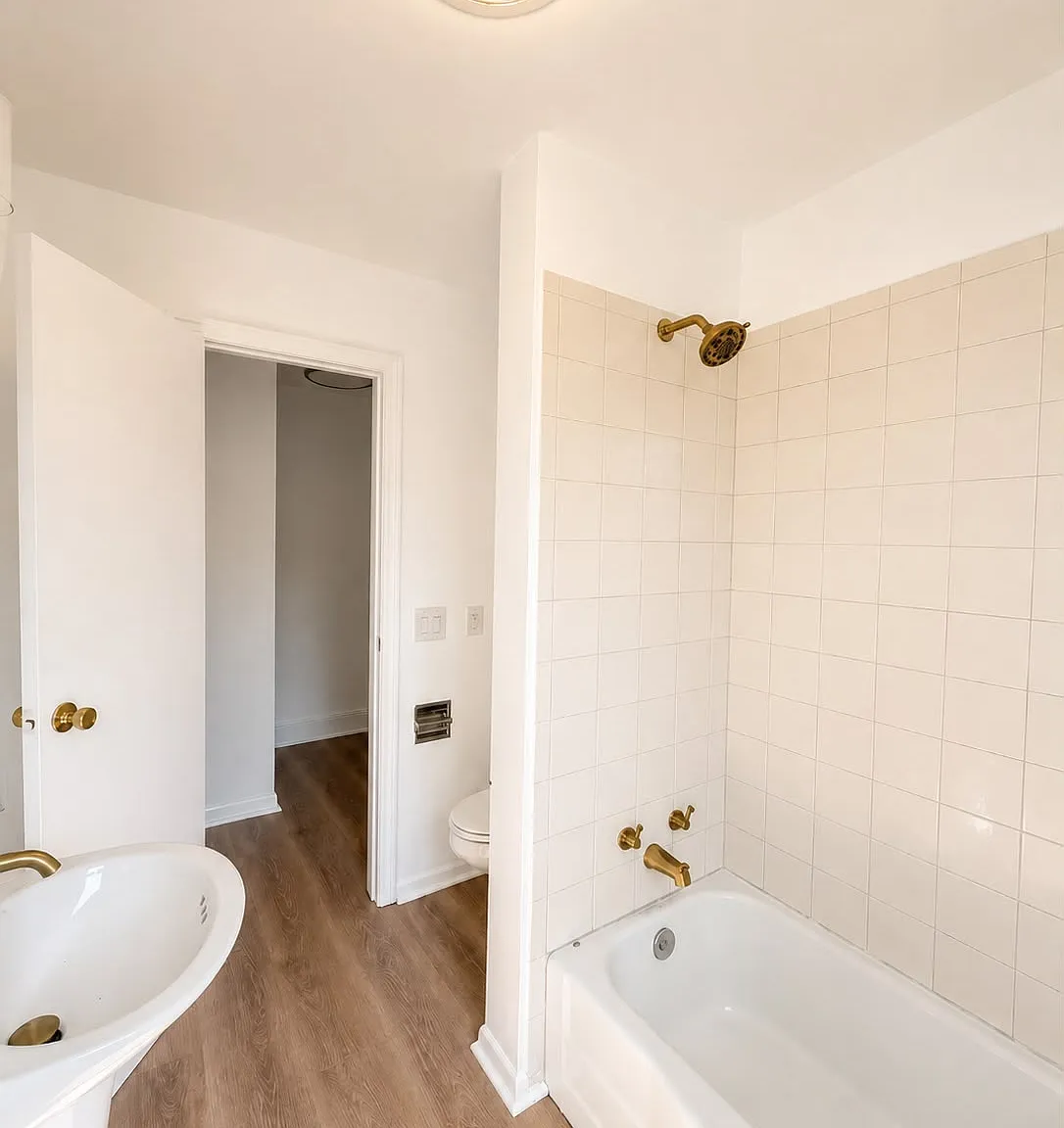 527 Green Street - 1 — Photo 3