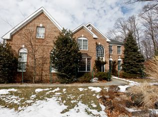 17 Red Oak Ln, Cortlandt Manor, NY 10567