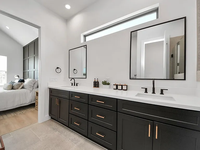 2524 Live Oak St — Photo 46