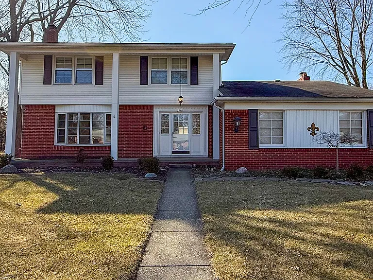 2710 Pendleton Dr — Photo 1