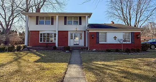 2710 Pendleton Dr Photo 1