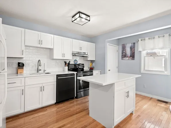 2 Halsey Way #40C, Salem, MA 01970