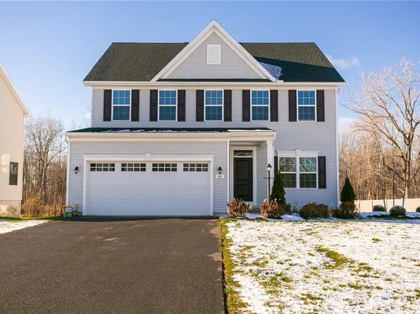 46 Robert Michaels Run, Penfield, NY 14526