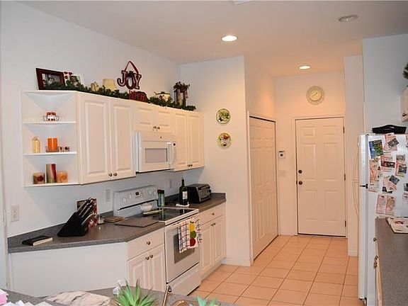 5th image of 11571 Captiva Kay Dr