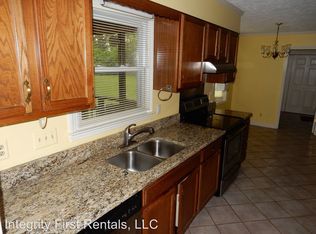 1910 Merrimac Dr, Fayetteville, NC 28304