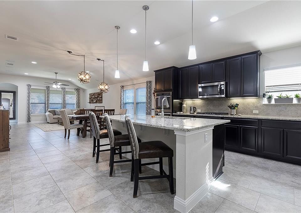 1st image of 3508 De Torres Cir