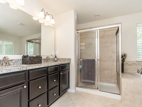 4th image of 8113 Mill Falls Ct