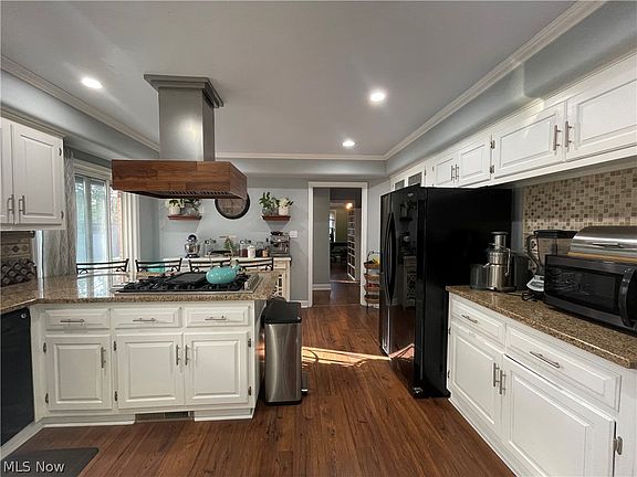 5th image of 1534 S Belvoir Blvd