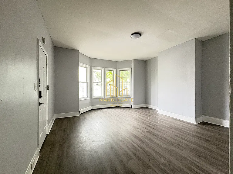 49 N 14th St #22 — Photo 3