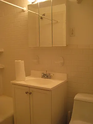 Rented by Magnone Real Estate | media 25