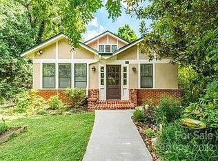 22 Fenner Ave, Asheville, NC 28804